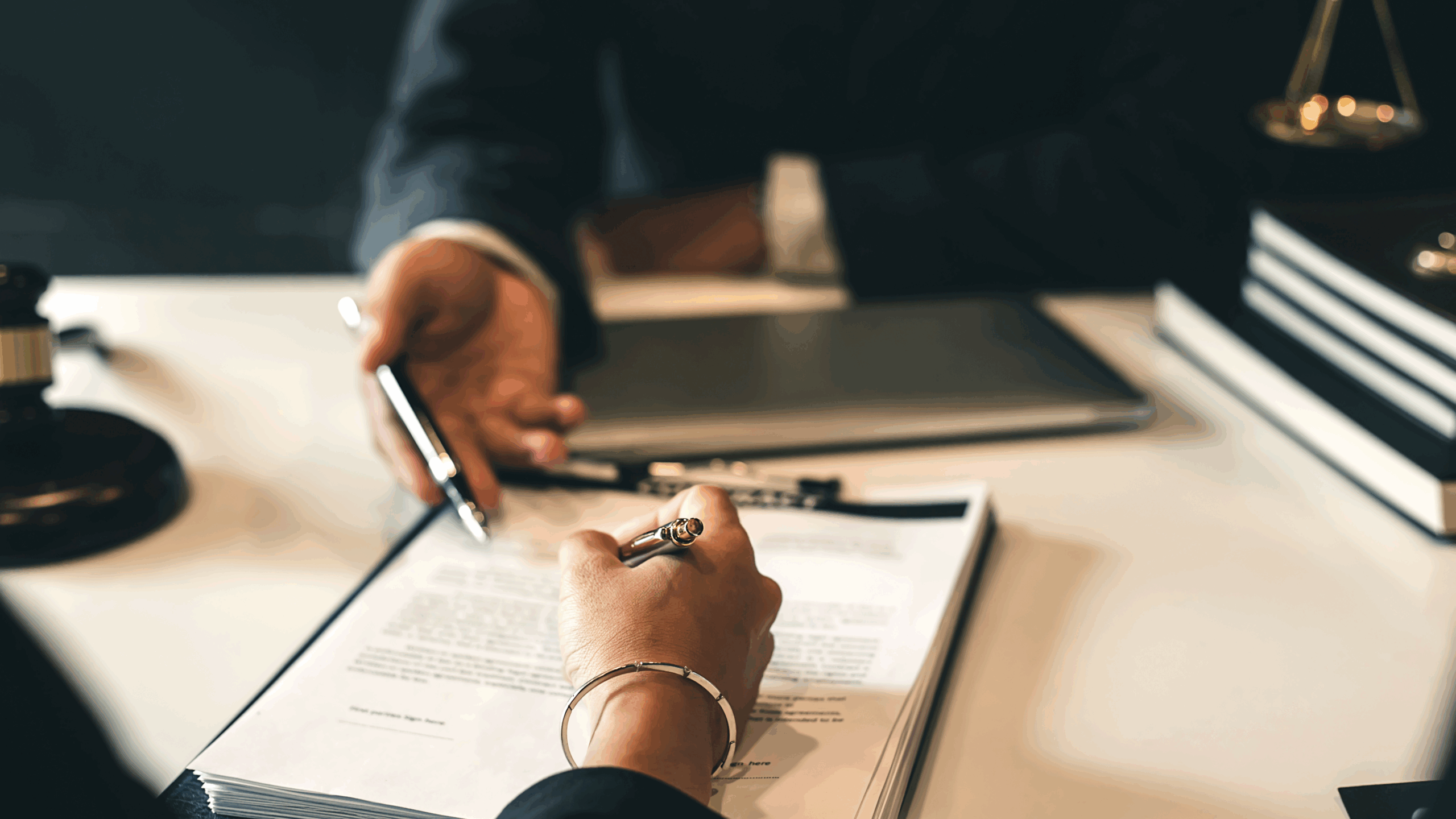 Cabinet d’avocat Philippe Licini à Avignon – droit des contrats expertise juridique locale – Services juridiques à proximité dans le Vaucluse et le Gard ardèche